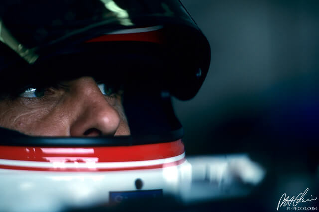 Formula 1:That silence of the night that did not stop the thoughts